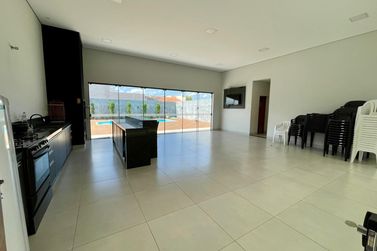 Sala Comercial &agrave; venda - 114m&sup2; - JARDIM SANTIAGO