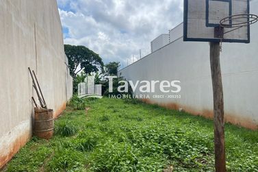 Terreno &agrave; venda - 245m&sup2; - Zona II