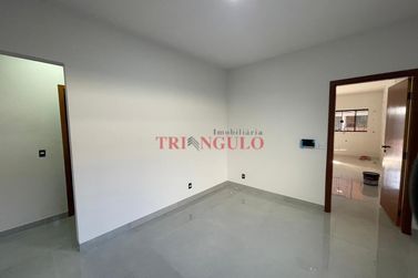 Casa para alugar - 277m&sup2; - ZONA I-A