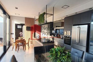 Casa &agrave; venda - 217m&sup2; - PAYSAGE ESSENZA CONDOM&Iacute;NIO