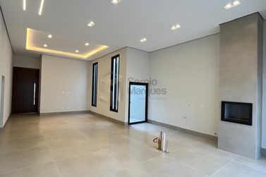 Casa &agrave; venda - 226m&sup2; - Portal das &Aacute;guas
