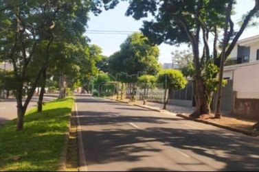 Terreno &agrave; venda - 525m&sup2; - Zona II