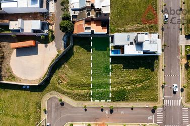 Terreno &agrave; venda - 359m&sup2; - Parque Residencial Jardins de Versailles