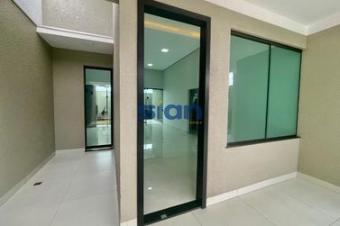 Casa &agrave; venda - 177m&sup2; - Jardim Cima