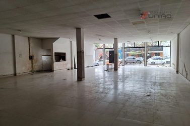 Sal&atilde;o Comercial para alugar - 250m&sup2; - Zona I