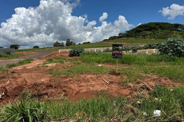 Terreno &agrave; venda - PARQUE IRANI