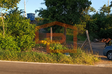 Terreno &agrave; venda - 198m&sup2; - &Aacute;rea Urbana
