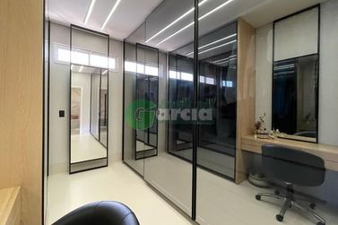 Casa &agrave; venda - 688m&sup2; - -