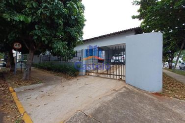 Sala Comercial &agrave; venda - 140m&sup2; - Zona VII