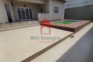 Casa para alugar - 380m&sup2; - Zona I