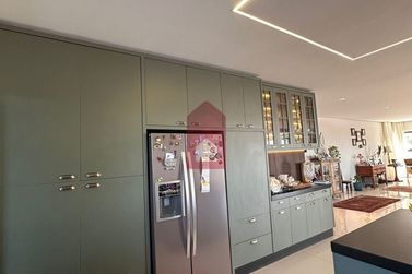 Apartamento &agrave; venda - 300m&sup2; - Zona II