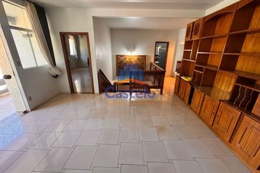 Casa para alugar - 310m&sup2; - ZONA II