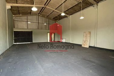 Sal&atilde;o Comercial &agrave; venda - 225m&sup2; - Jardim Para&iacute;so