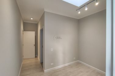 Casa &agrave; venda - 220m&sup2; - Parque Residencial Metropolitano