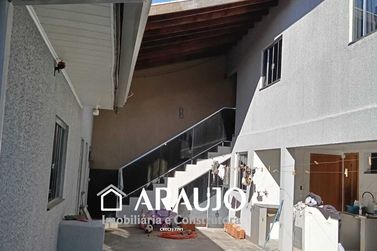 Casa &agrave; venda - 250m&sup2; - Jardim Uni&atilde;o