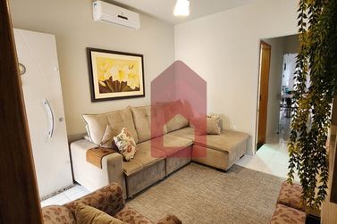 Casa &agrave; venda - 105m&sup2; - Jardim Vila Rica