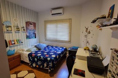 Casa &agrave; venda - 545m&sup2; - Zona VI