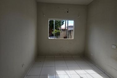 Casa &agrave; venda - 95m&sup2; - Parque Residencial Montreal