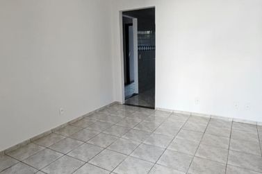 Casa &agrave; venda - 102m&sup2; - PARQUE SAN REMO II