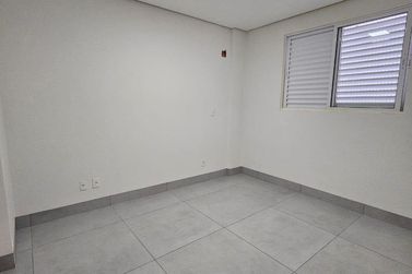 Apartamento &agrave; venda - 86m&sup2; - Zona I-a