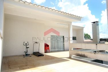 Sobrado &agrave; venda - 325m&sup2; - Zona II