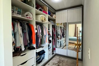Sobrado &agrave; venda - 420m&sup2; - Jd Suzuki