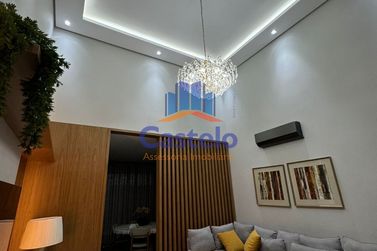 Casa &agrave; venda - 260m&sup2; - ZONA VII