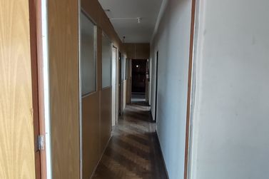 Sal&atilde;o Comercial para alugar - 150m&sup2; - Centro
