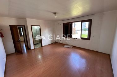 Casa &agrave; venda - 300m&sup2; - CENTRO