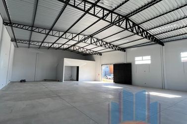 Sal&atilde;o Comercial &agrave; venda - 355m&sup2; - Zona V