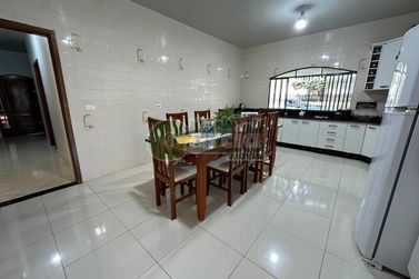 Casa &agrave; venda - 300m&sup2; - Parque San Remo I