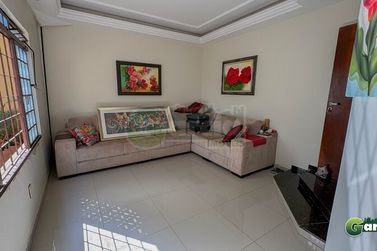 Sobrado &agrave; venda - 490m&sup2; - Jardim Global