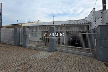 Casa &agrave; venda - 243m&sup2; - Jardim Indai&aacute;