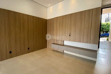 Casa &agrave; venda - 229m&sup2; - Condom&iacute;nio Central Park
