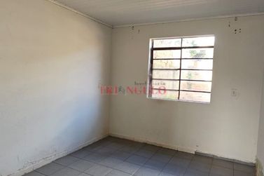 Casa &agrave; venda - 68m&sup2; - CONJUNTO RESIDENCIAL CORREGO LONGE