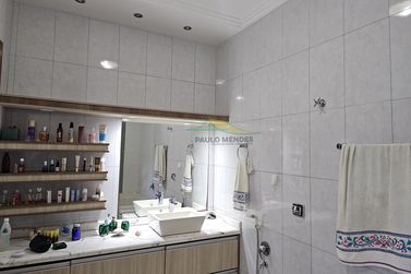Sobrado &agrave; venda - 292m&sup2; - Zona 3