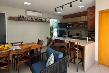 Casa &agrave; venda - 256m&sup2; - Mont Blanc Residence