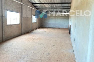 Ch&aacute;cara &agrave; venda - 2800m&sup2; - Zona Rural