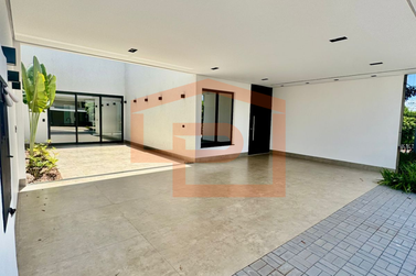 Casa &agrave; venda - 250m&sup2; - Zona VII