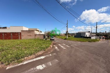 Terreno &agrave; venda - 326m&sup2; - Jardim Real