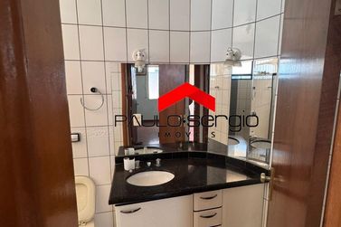 Casa &agrave; venda - 334m&sup2; - Jardim Lisboa