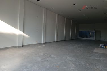 Sal&atilde;o Comercial para alugar - 180m&sup2; - Jardim Aratimbo