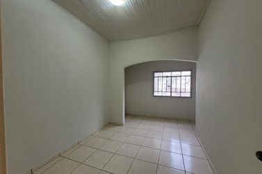 Casa para alugar - 324m&sup2; - Zona I