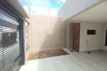 Casa &agrave; venda - 132m&sup2; - Jardim Azal&eacute;ia