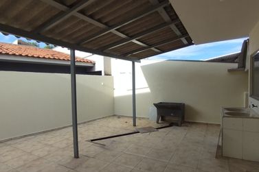 Casa para alugar - 61m&sup2; - PARQUE TARUMA