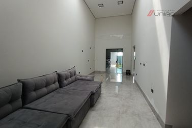 Casa &agrave; venda - 135m&sup2; - Jardim Caravelle