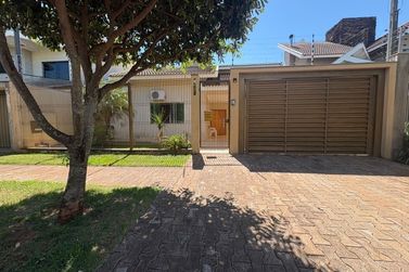 Casa &agrave; venda - 420m&sup2; - JARDIM SUZUKI