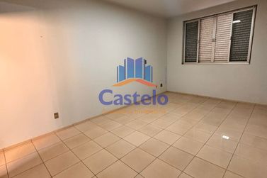 Casa para alugar - 310m&sup2; - ZONA II