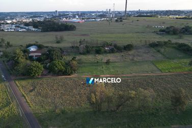 Ch&aacute;cara &agrave; venda - 24m&sup2; - Zona Rural