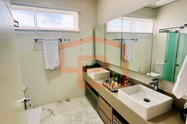 Sobrado &agrave; venda - 274m&sup2; - Jardim Pioneiros II